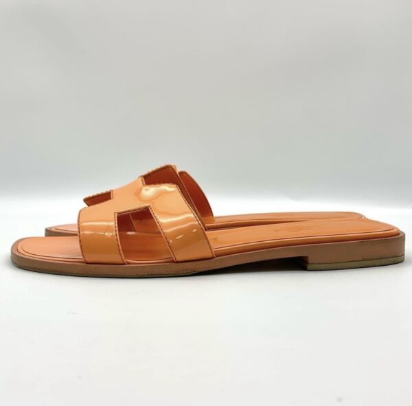 Hermes Oran 36.5 Patent Orange - Image 5