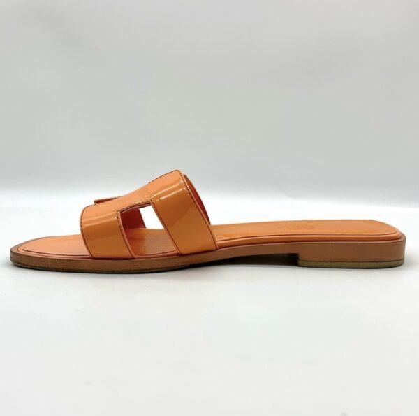 Hermes Oran 36.5 Patent Orange - Image 6