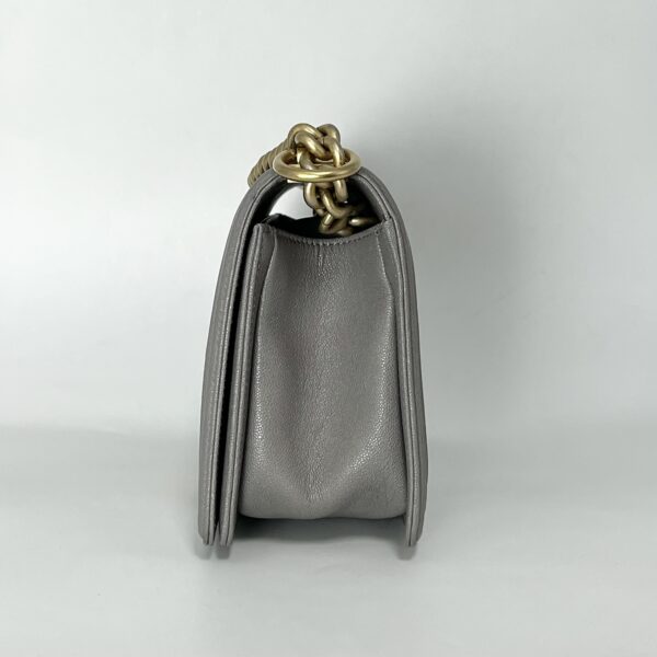 Chanel Medium Le Boy Caviar Grey - Image 3