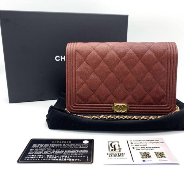 Chanel Boy Woc Caviar GHW (Maroon)