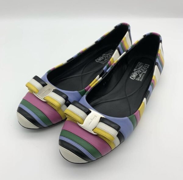 Salvatore Ferragamo Flats 40( Multicolor)