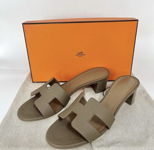 Bnew Hermes Oasis Etoupe 35.5