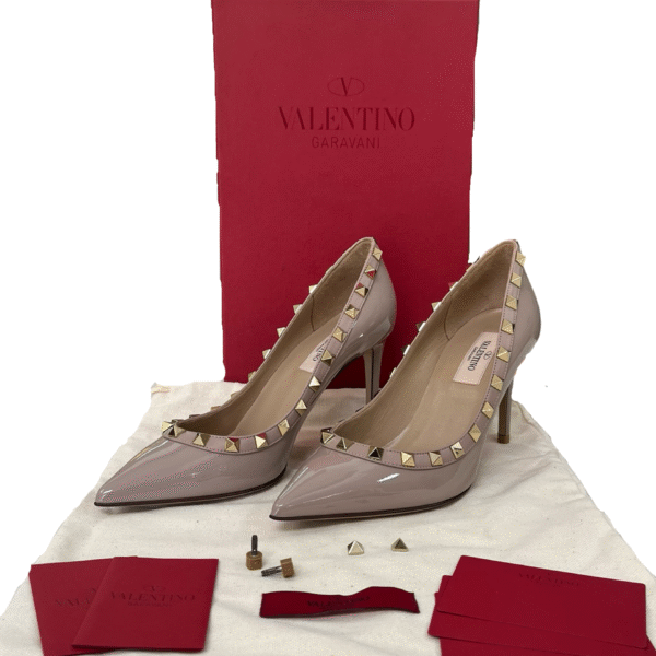 BNEW VALENTINO ROCKSTUD PUMPS PATENT NUDE 36