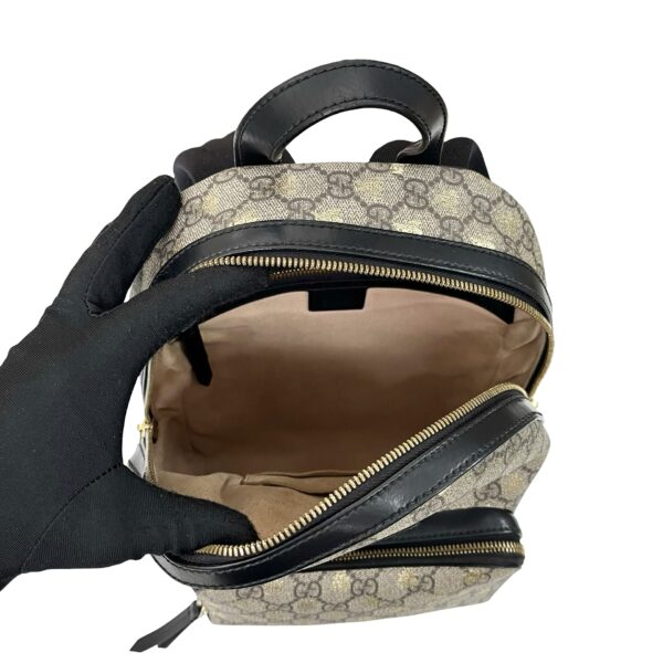 GUCCI GG SUPREME BEES BACKPACK - Image 9