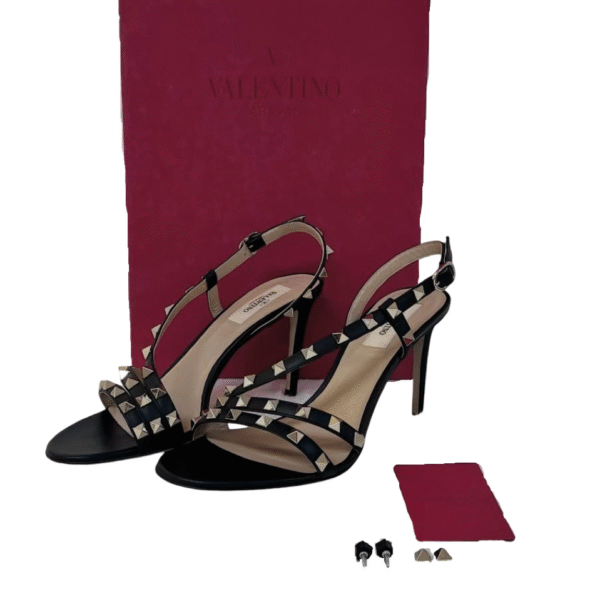 VALENTINO ROCKSTUDS HEELS BLACK 38