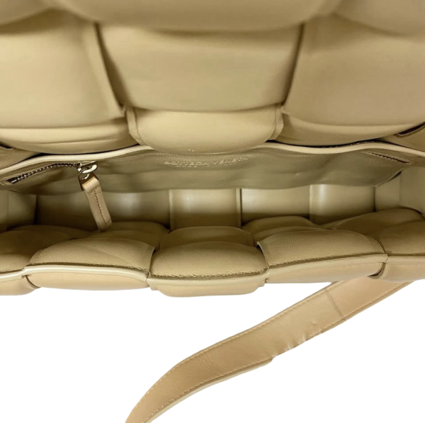 BOTTEGA VENETA PADDED CASETTE BEIGE - Image 10