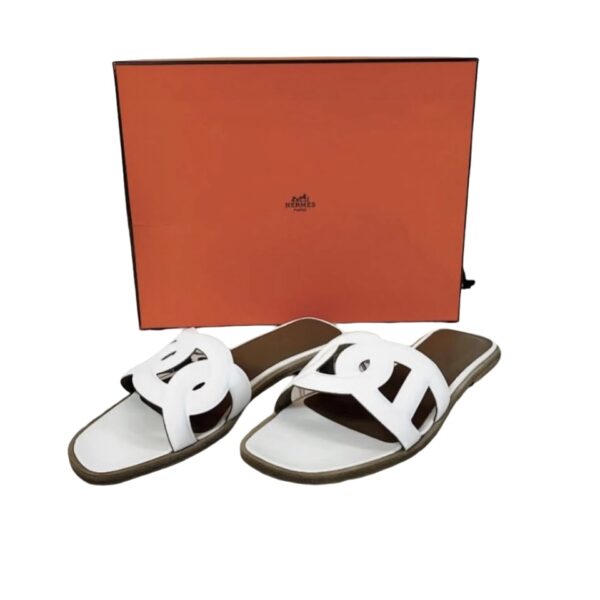 BNEW HERMES ALOHA SANDALS WHITE 36.5