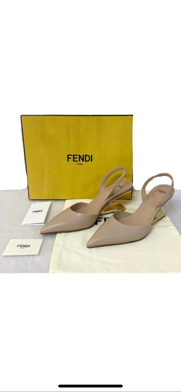 FENDI FIRST SLINGBACK VITELLO POUDRE PINK 37