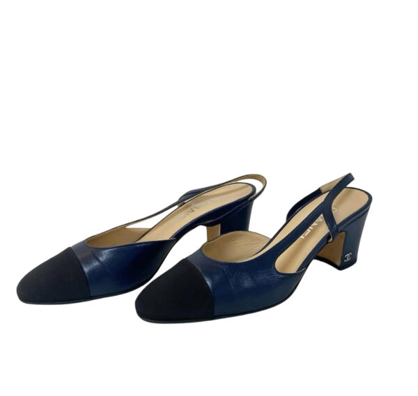 CHANEL SLINGBACK HEELS  NAVY BLUE 37.5
