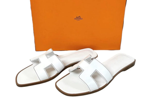 BNEW HERMES ORAN WHITE 37.5