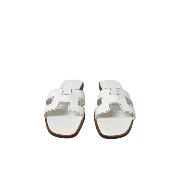 BNEW HERMES ORAN WHITE 37.5 - Image 3